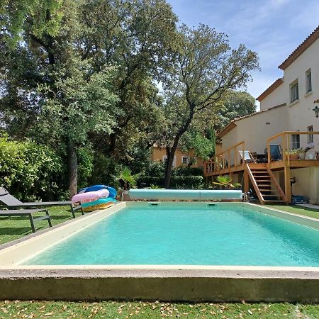 Magnifique Demeure Familiale Villa แคสตรีส์ ภายนอก รูปภาพ