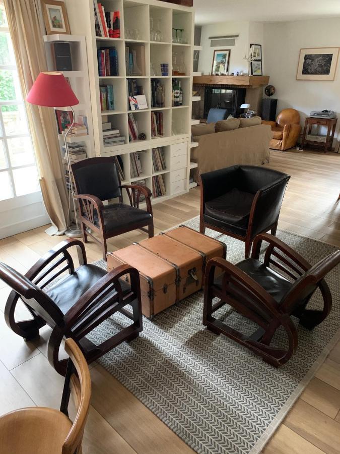 Magnifique Demeure Familiale Villa แคสตรีส์ ภายนอก รูปภาพ